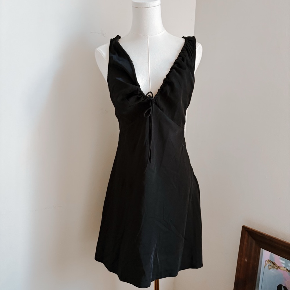 🍒 𝑷𝑹𝑰𝑪𝑬 ↓ Princess Polly Bareena Black Mini Dress - Picture 2 of 6